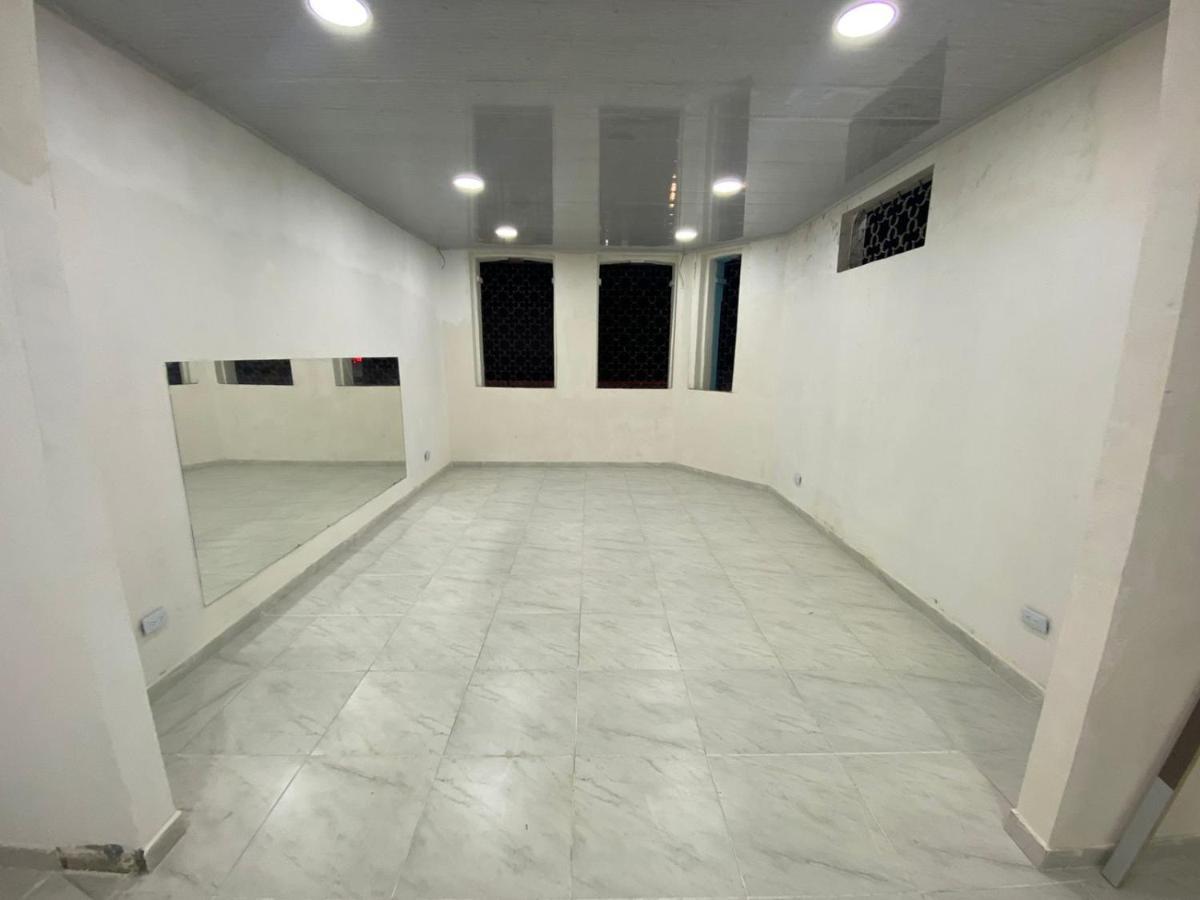 קאלי Petronio'S Hostel מראה חיצוני תמונה