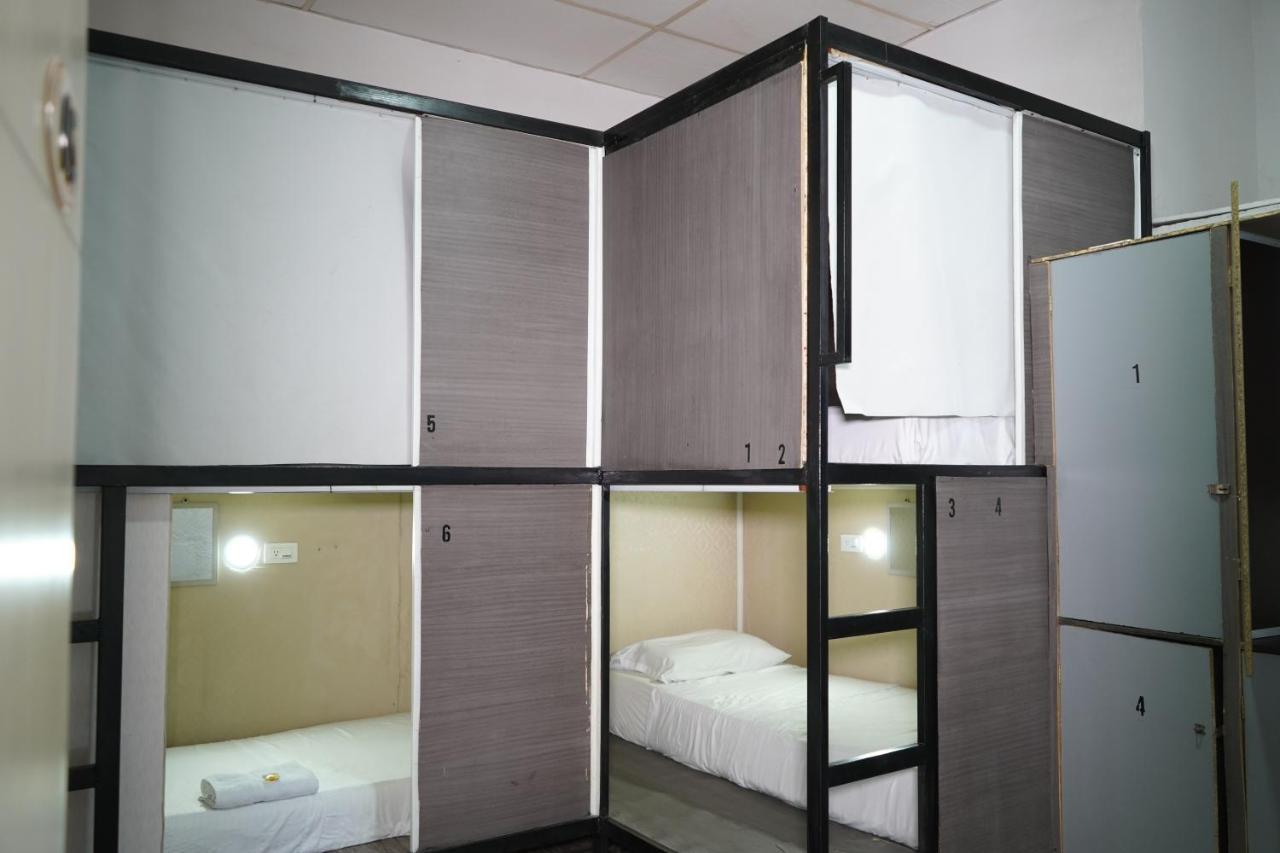 קאלי Petronio'S Hostel מראה חיצוני תמונה